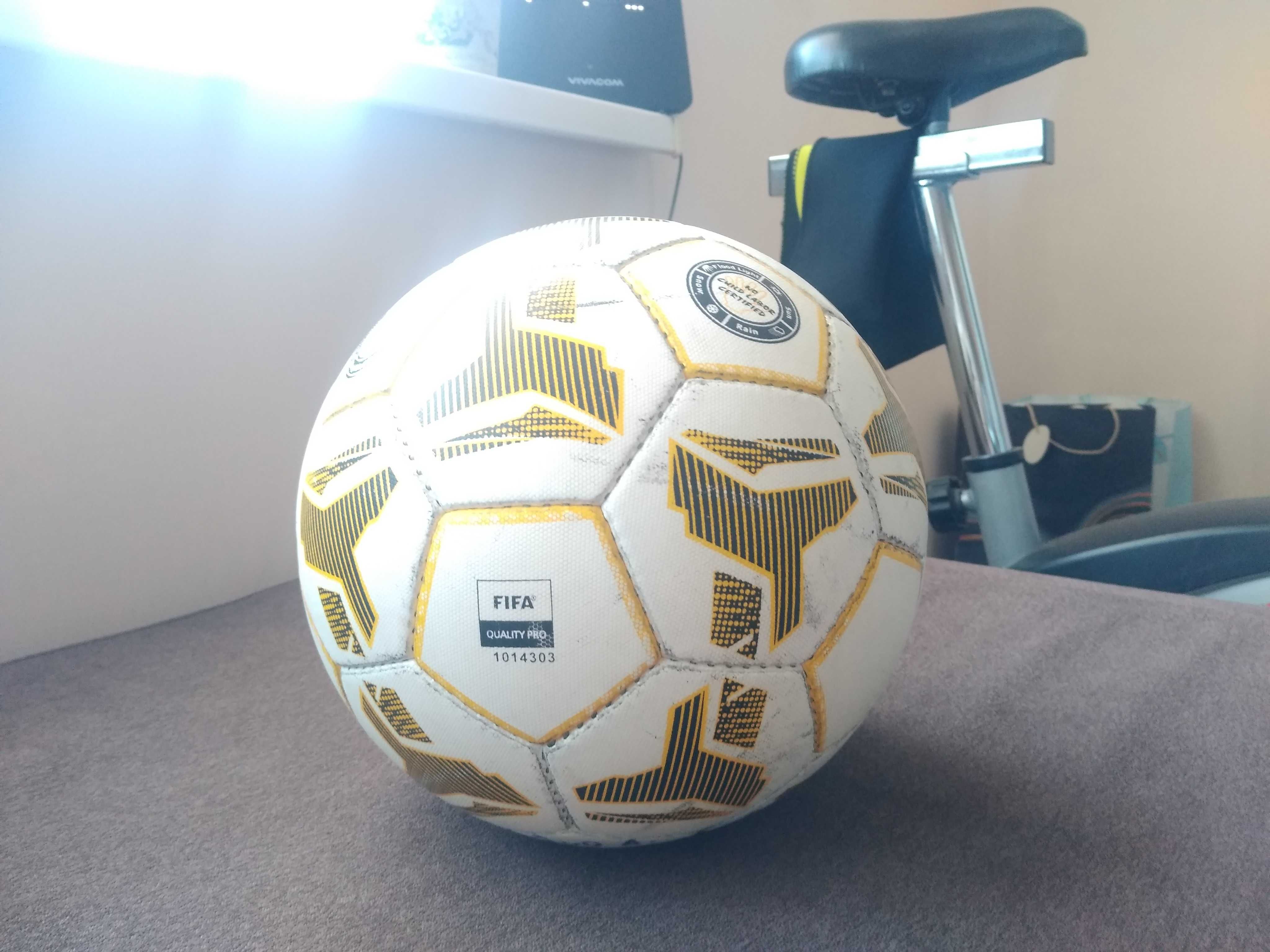 Футболна топка Joma Flame lll FIFA QUALITY PRO