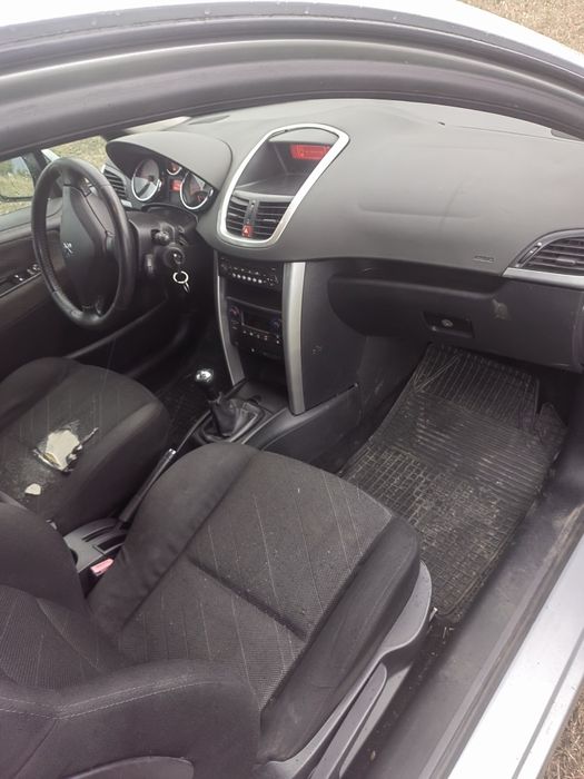 Пежо 207 1.6HDI 90HP