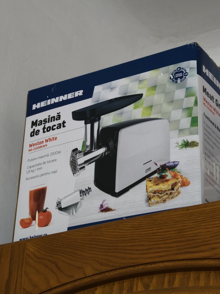 Masina de tocat carne Heinner 2100w