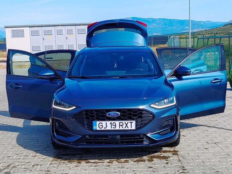 Ford Focus Ford Focus 1.0 Hybrid ST-Line X EcoBoost 125 CP, 2022