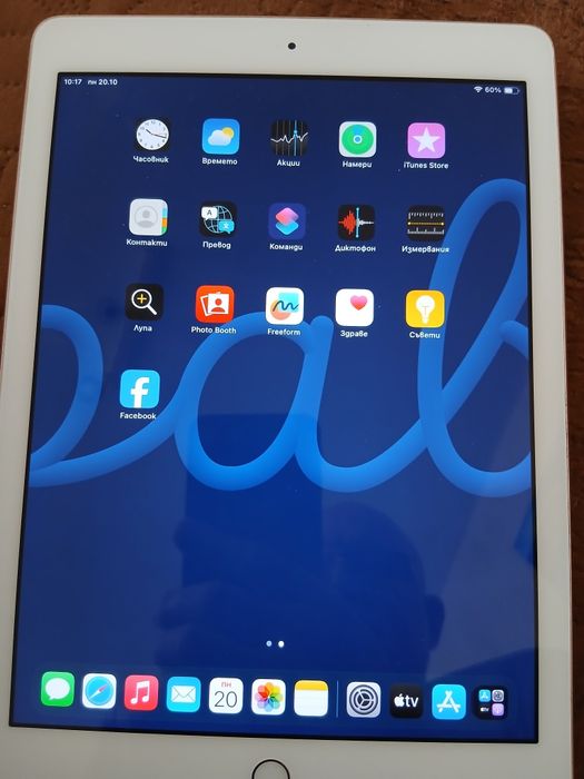 iPad 6,WIFI32GB,бял,много запазен ,без забележки,2021 г.