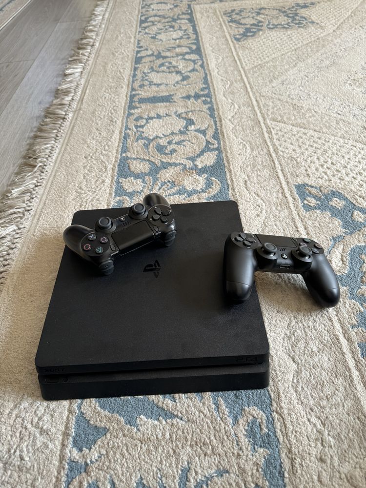 Продам PS 4