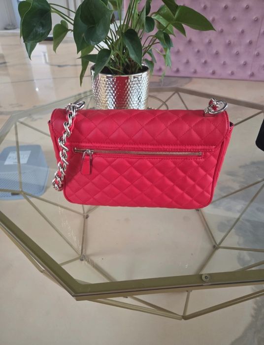Geanta dama Guess