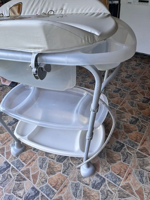 Вана за къпане и повивалник