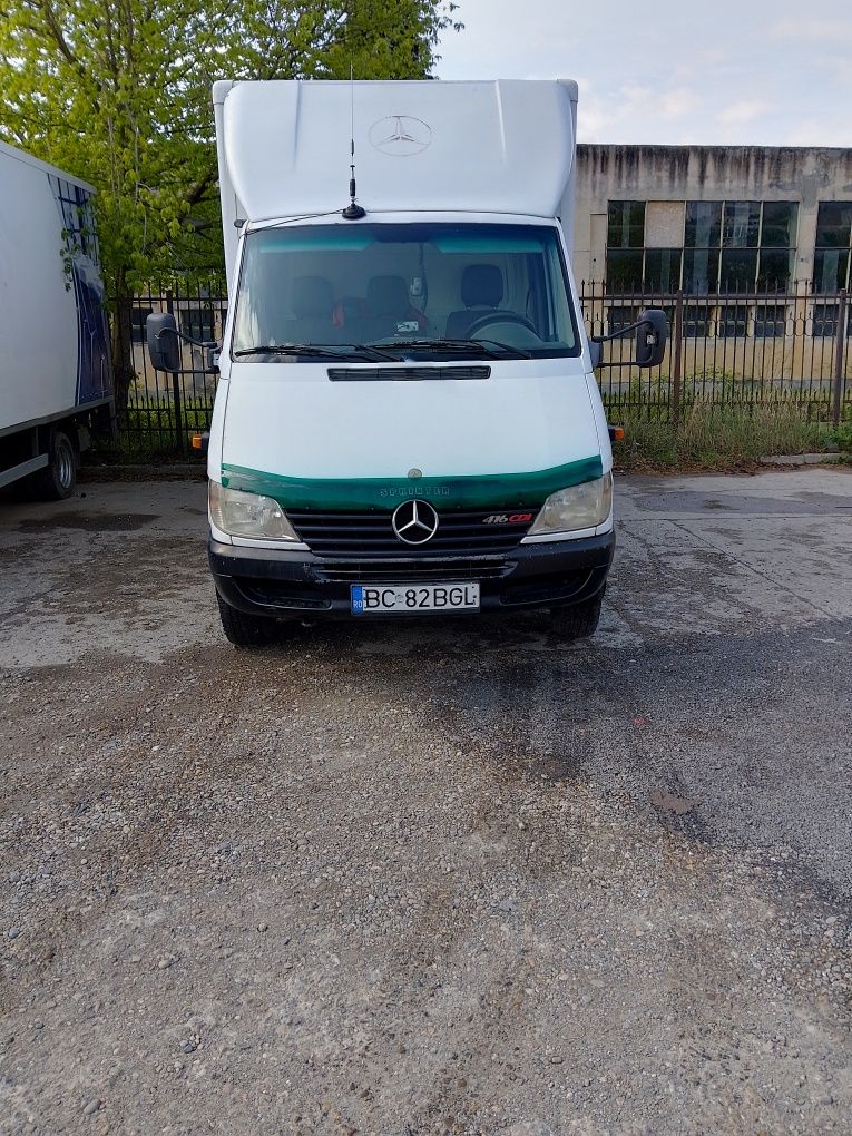 Vând Mercedes sprinter 416 anul2002 cat B