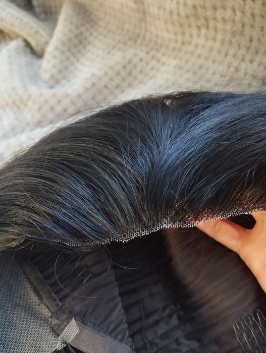 Дамска естествена перука