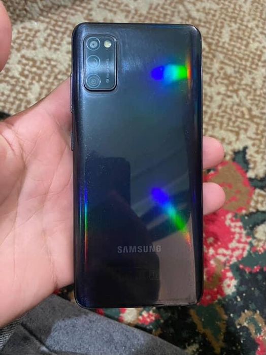 Samsung A41 srochna sotiladi 64gb ideal holatda