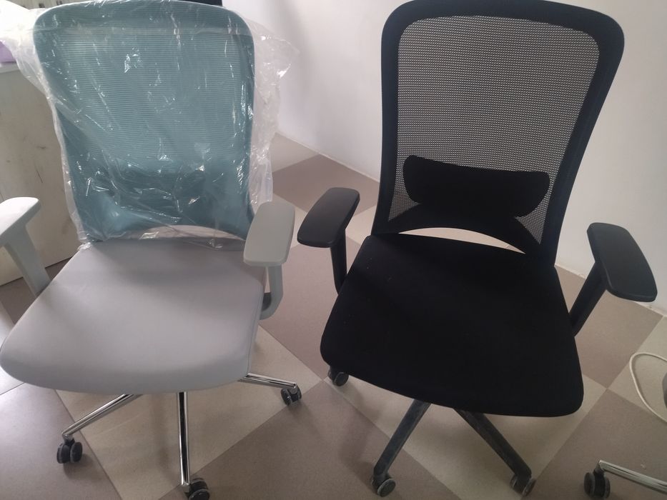 Офисные кресла в отличном состоянии