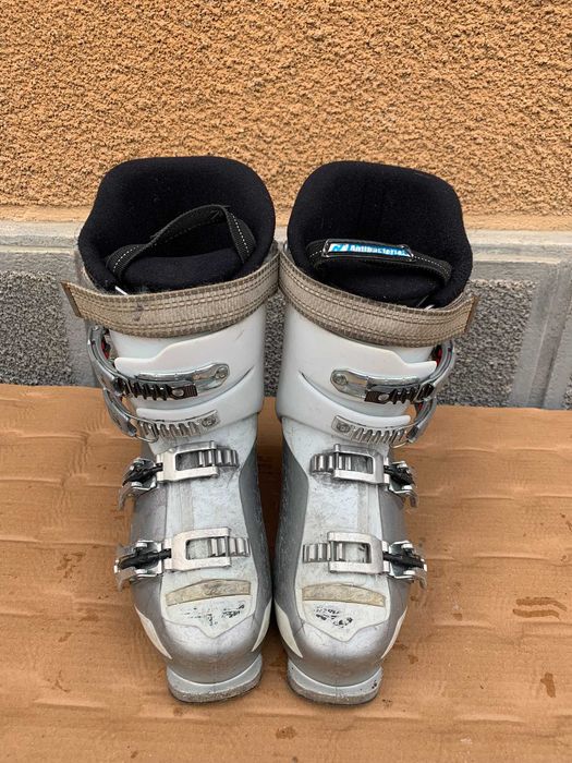 Clapari ski schiuri Nordica NFS marime EUR:40 Mondo:26 Flex:65