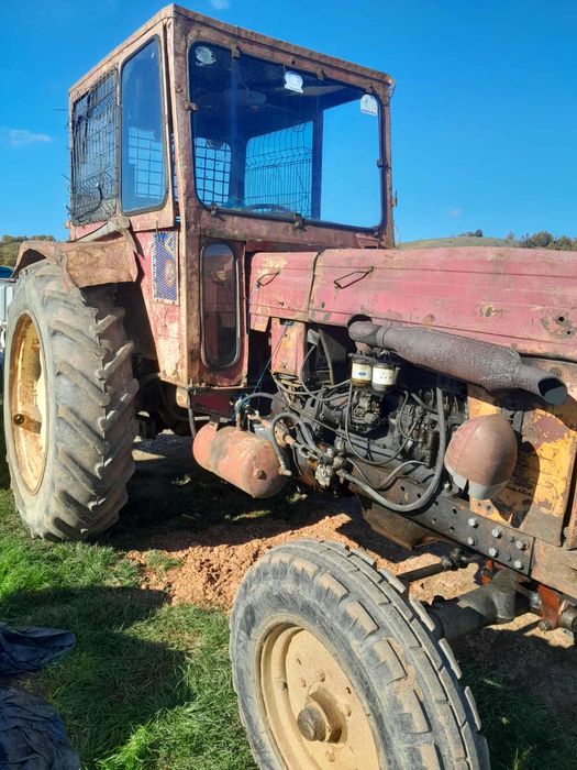 Vand tractor u650 cu troliu