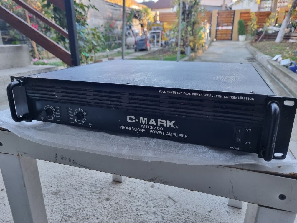 Putere amplificator profesional C-mark MR2200