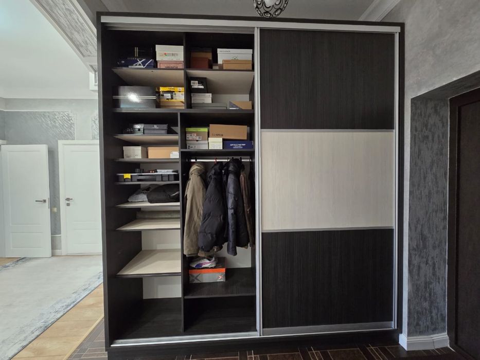 Шкаф в прихожую