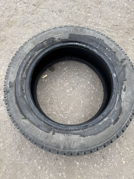 Зимняя резина Bridgestone Ice Cruiser 7000S