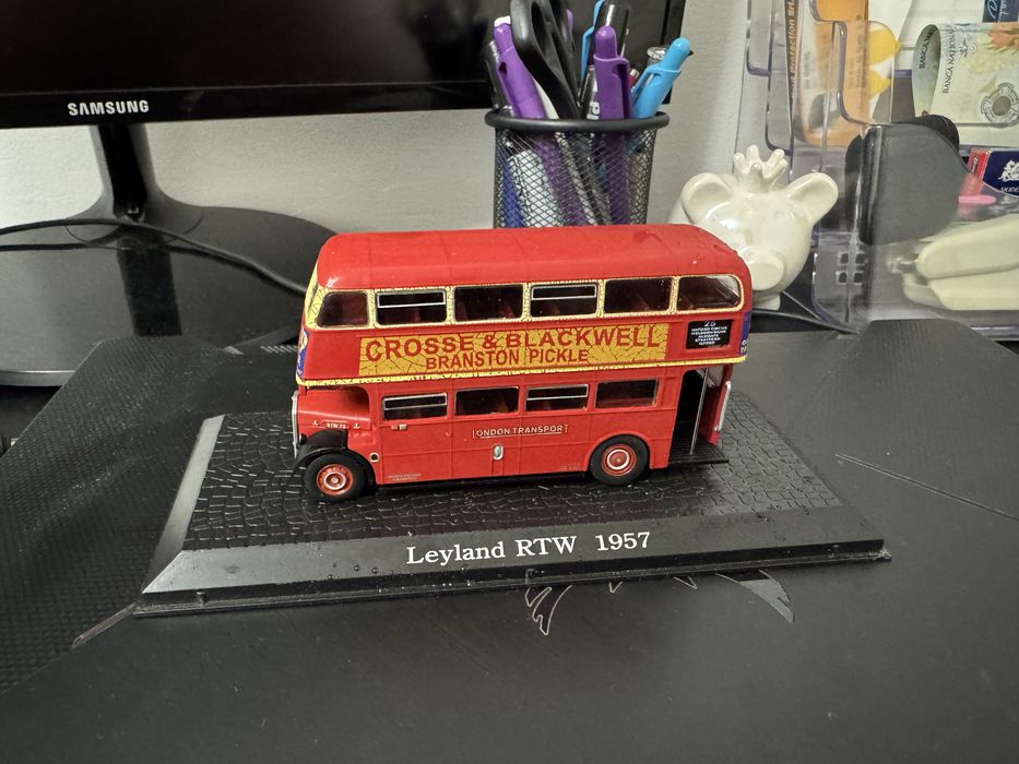 Macheta leyland rtw 1:43