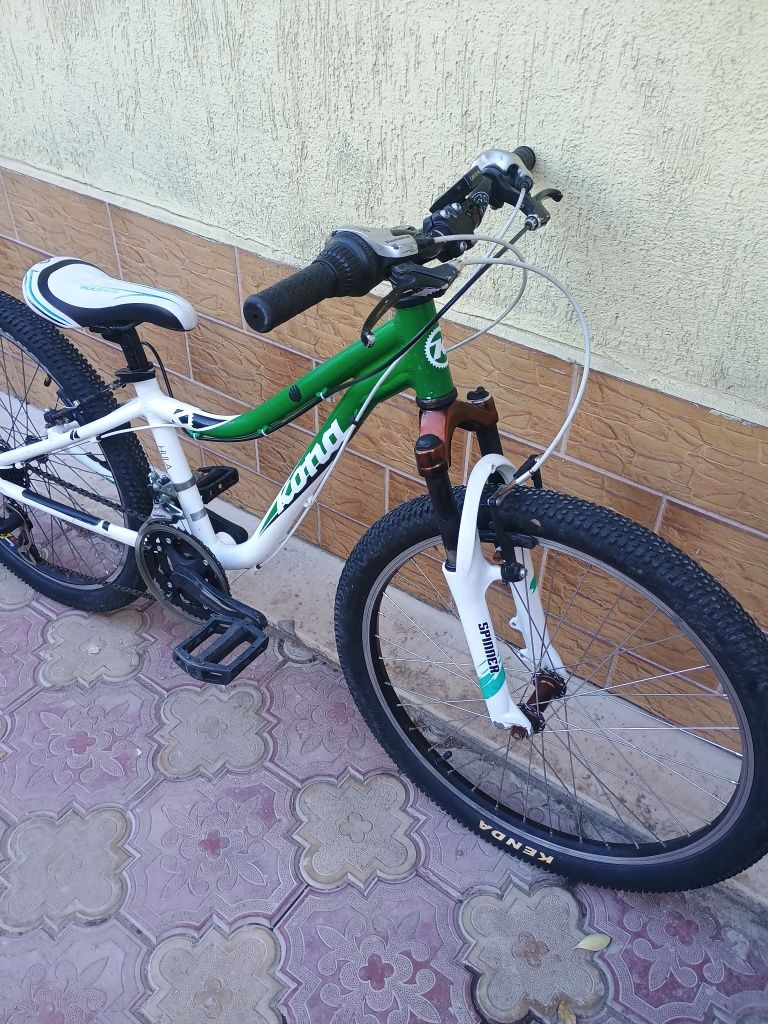 Kona 24 цола.         .