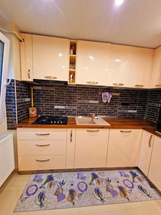 Inchiriez apartament 2 camere Tatarasi direct proprietar