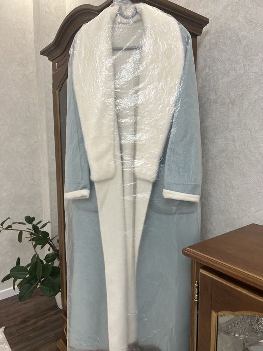 Женское пальто на продажу