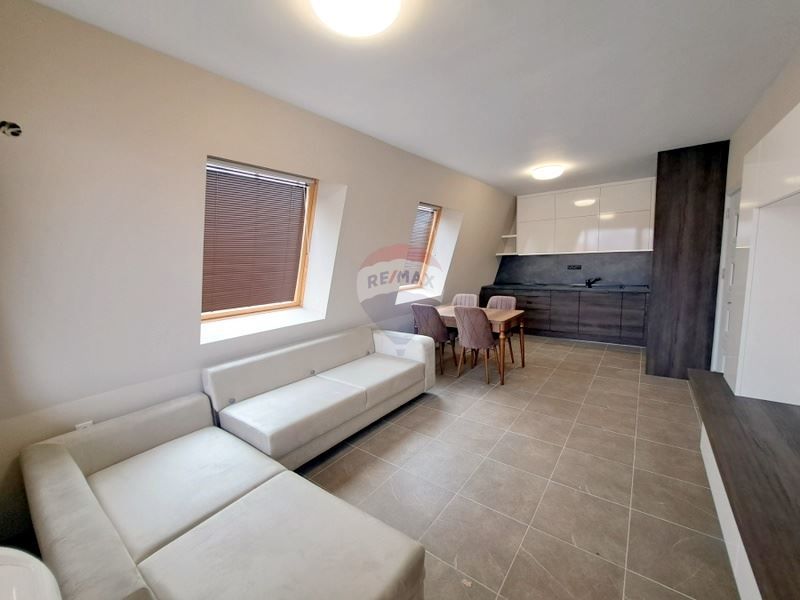 Дава се под наем Двустаен апартамент в Варна, Левски - 60 кв.м за 408 € - Снимка #1