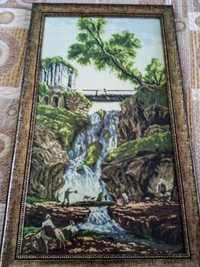Рамкиран гоблен “Край водопада”