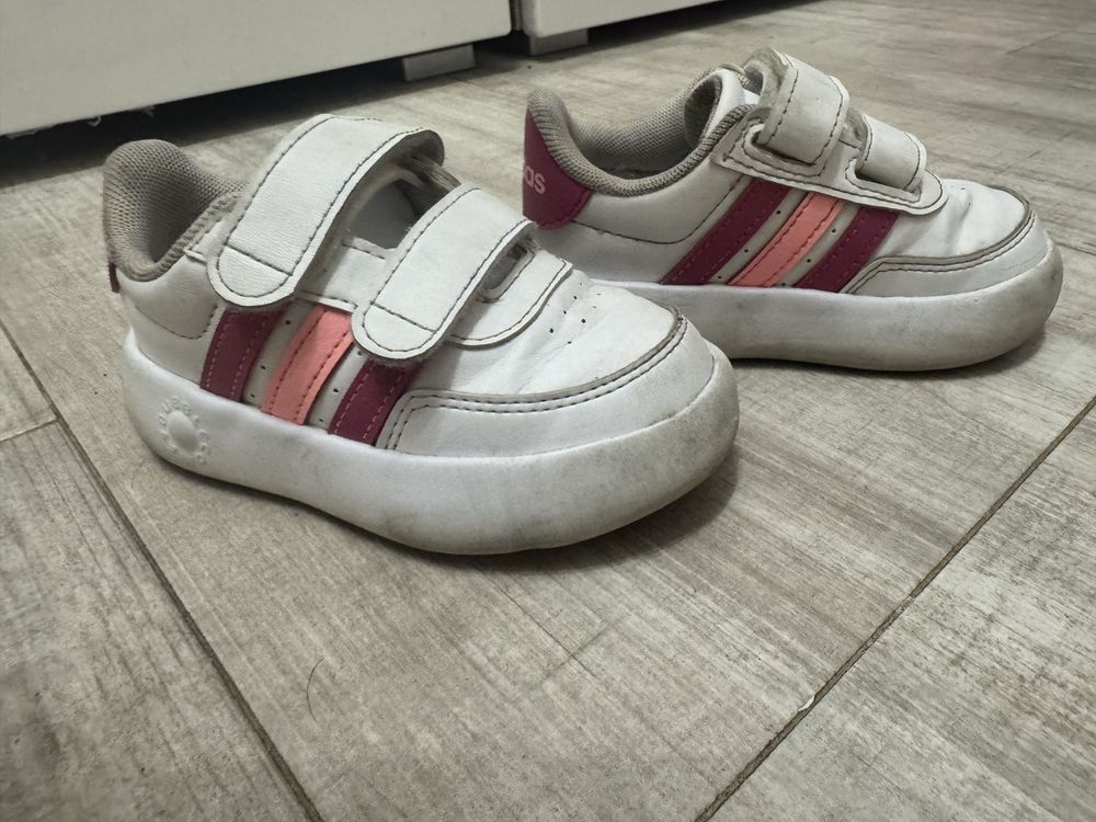 Маратонки Adidas