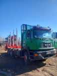 Vând camion forestier