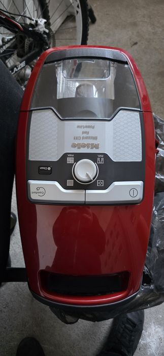 Прахосмукачка Miele