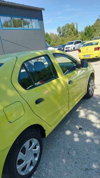 Vând DACIA Logan 2