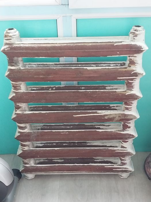 Батарея чугунная.