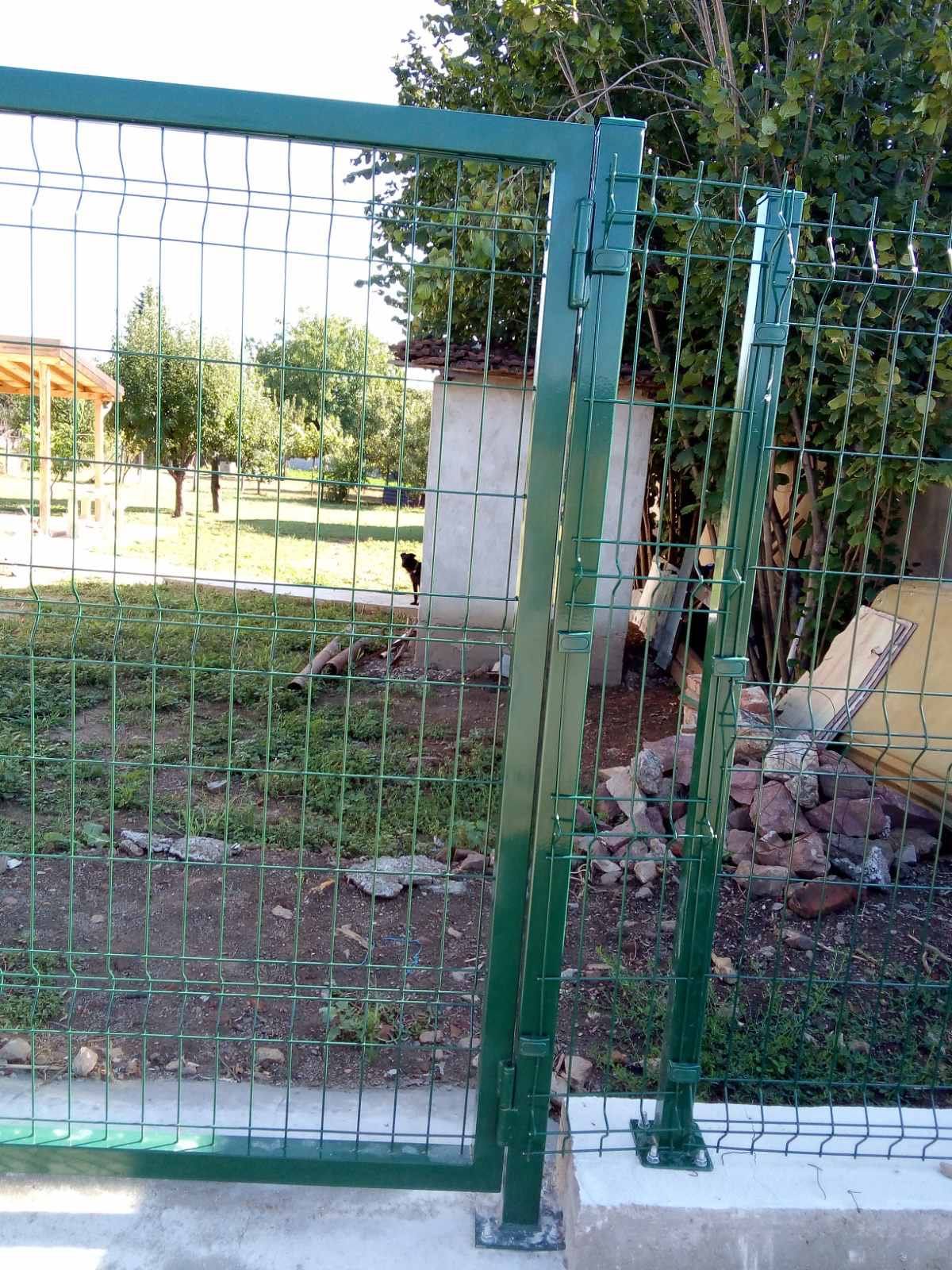 Оградни пана, колове, декоративна мрежа, вратички