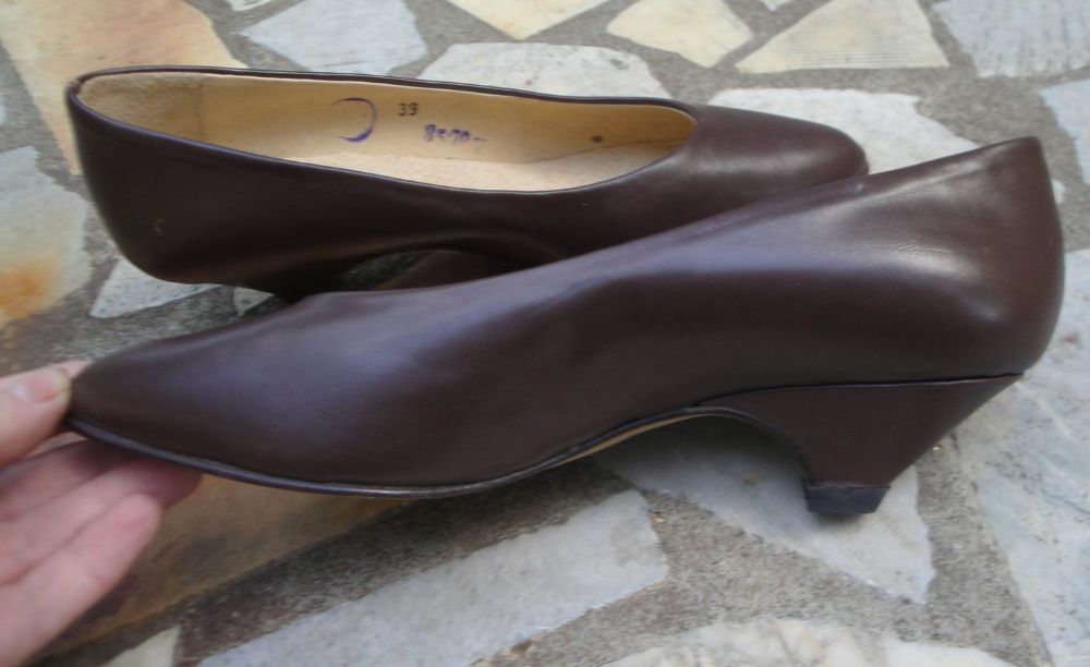 №39 обувки от естествена кожа Damar