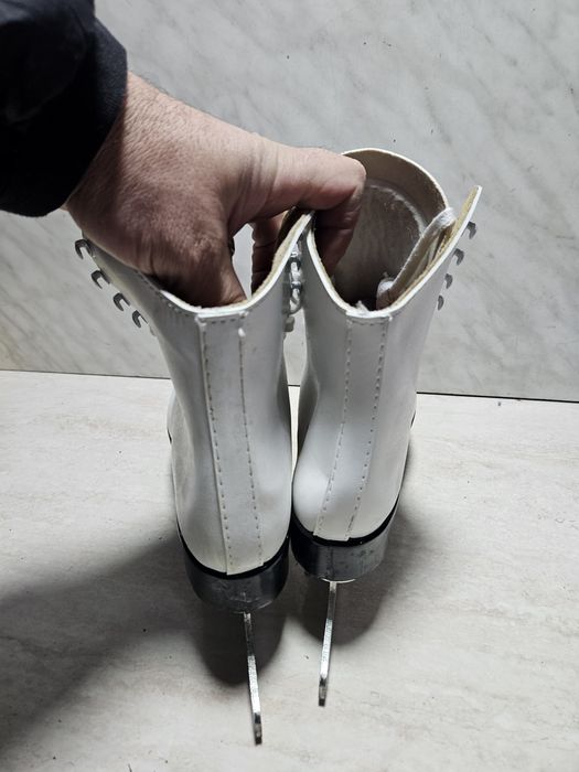 Patine 426 gheata patinaj artistic piele   marime 40-41  (26,5   cm)