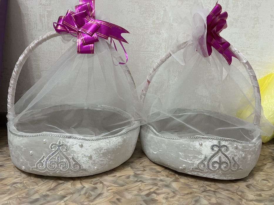 Продам корзины 1шт 5000 тг б/у