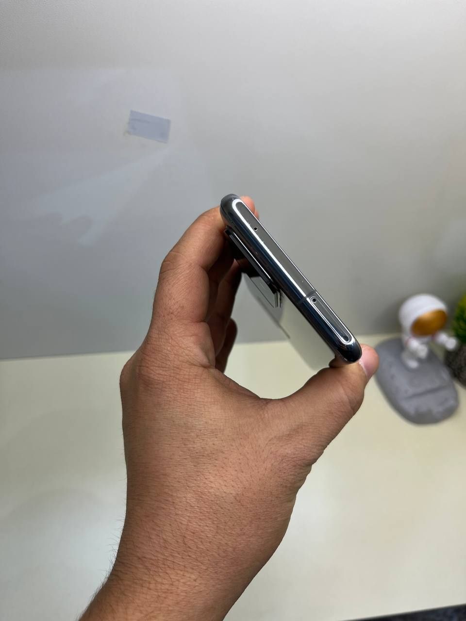 Samsung galaxy s20 ultra 5G 12/256gb holati yaxshi