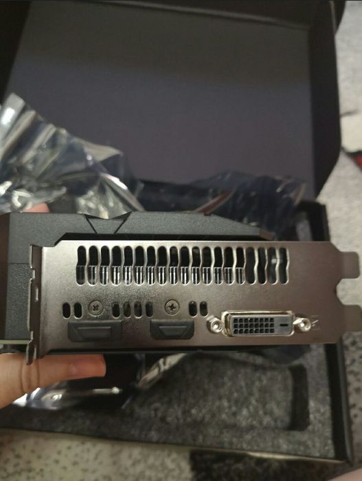 Placa video Asus GeForce GTX 1660 super Evo O6G 6Gb GDDR6 192 Bit