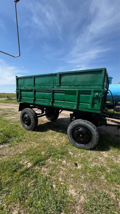 Прицеп Зил самосвал трех сторонный 6 тонн ,без трешин рамы цена догова