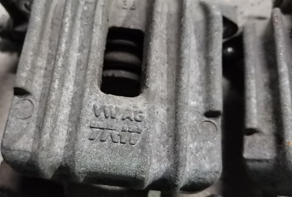 Etriere spate scirocco 2012 tdi