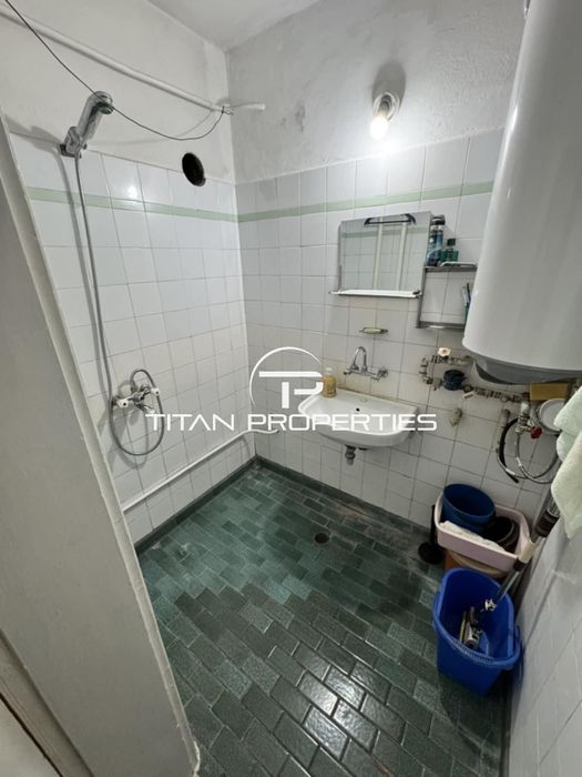 Продава се Тристаен апартамент в Бургас, Лазур - 95 кв.м за 1859 €/кв.м - Снимка #8