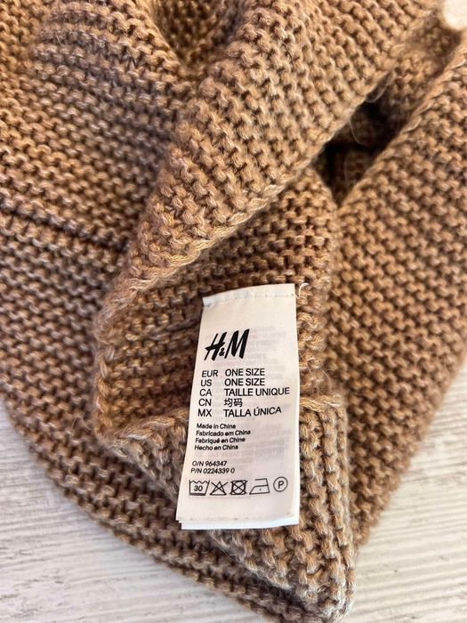 Дълъг шал червено и черно каре с ресни и кафяв плетен на марката H&M