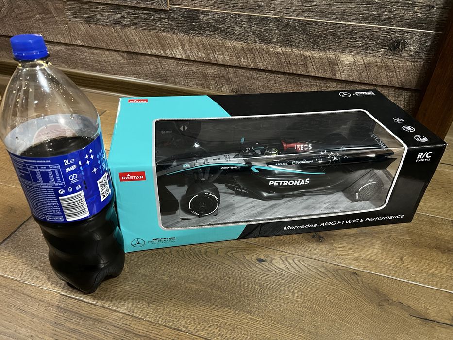 macheta Mercedes-Benz AMG Petronas