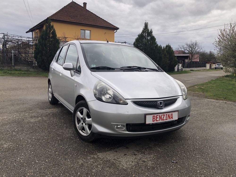 Vand Honda Jazz 1,3 Benzina 2008 Import Germania