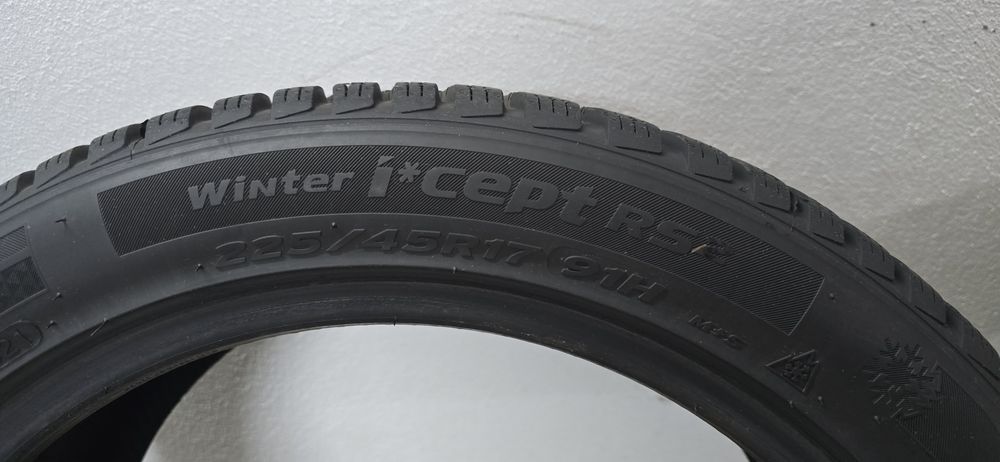 Hankook winter i cept rs 2 225 45 17