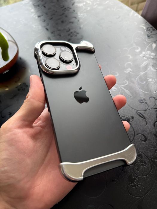 Iphone 16 pro 256gb черный