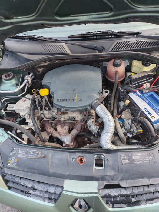 Vând Clio Simbol 14 MPI și GPL