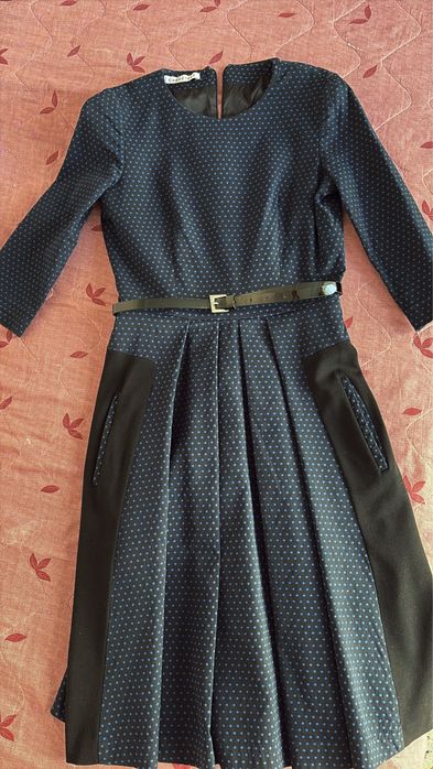 Продаю платье цвет -синий, размер S