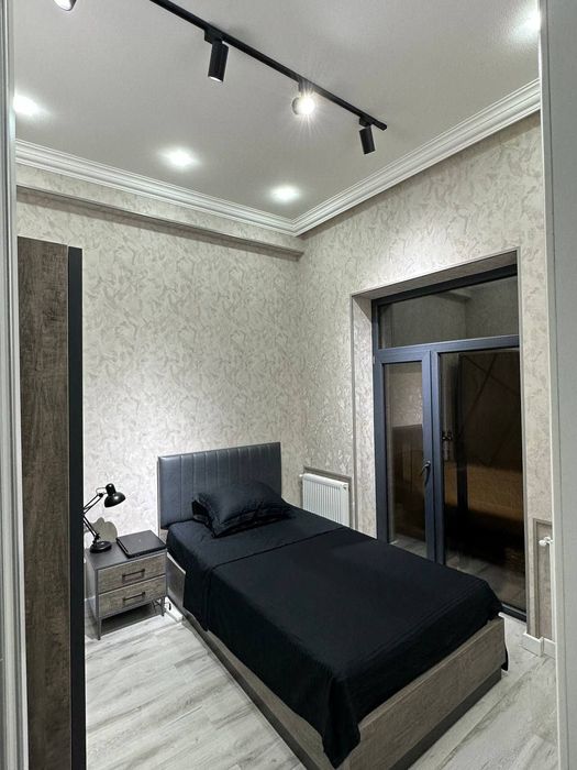 Yunsobod zenit tiklanishda tayor uchaska sotiladi 360000$min