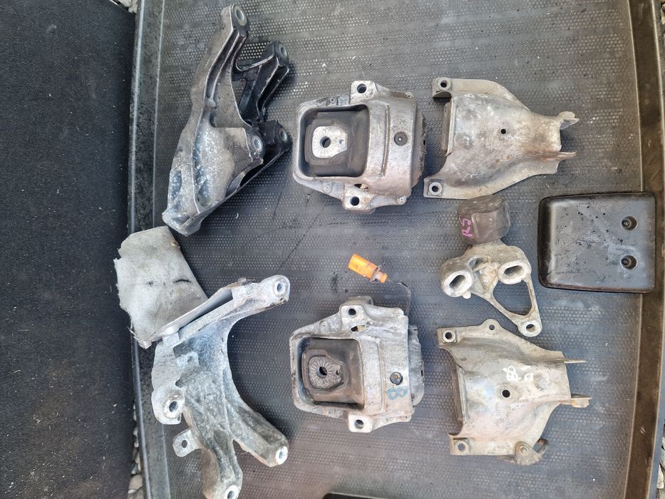 Tampon motor, tampon cutie, jug motor, jug cutie Audi A4 B8 2009-2016