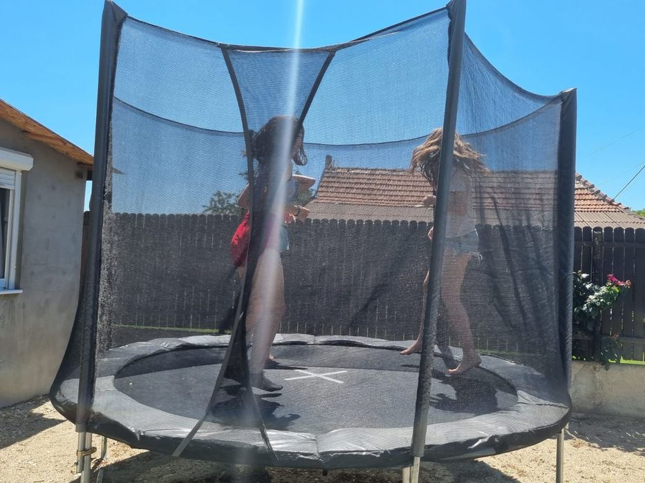 Trambulina 300 de vanzare
