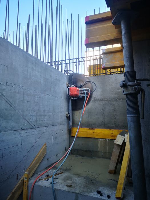 Tăieri pereți Demolări Carotări