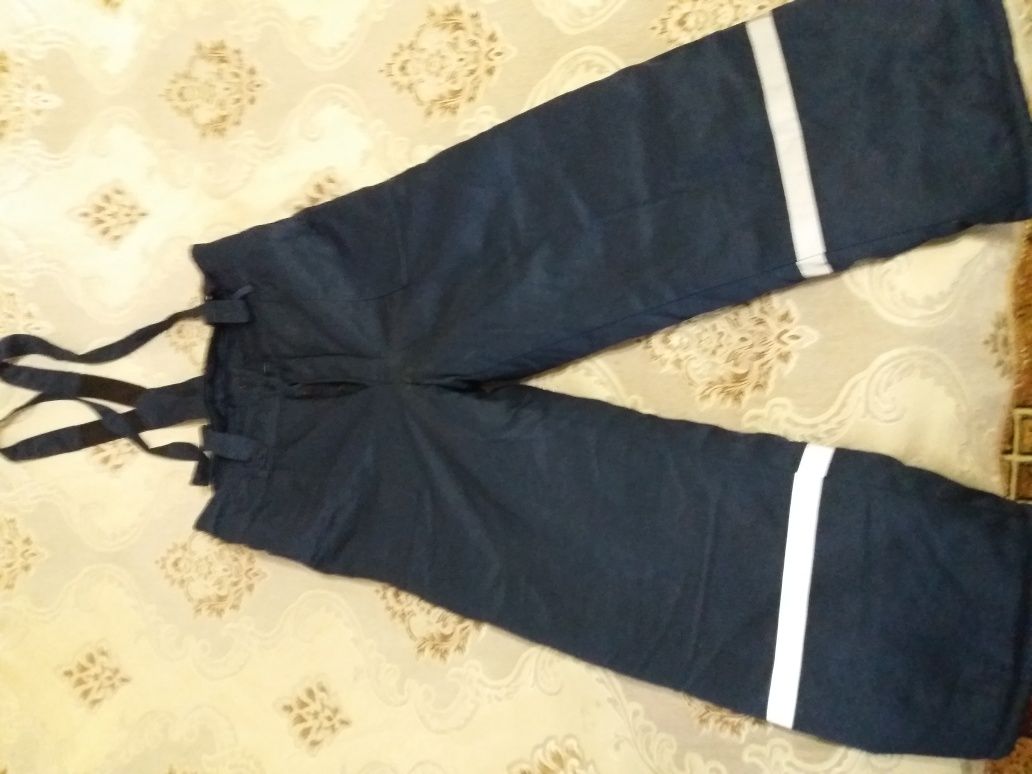 Продам штаны утепленные ростовка 170-176