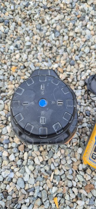 Vand nivela laser rotativa GeoFennel FL 245HV